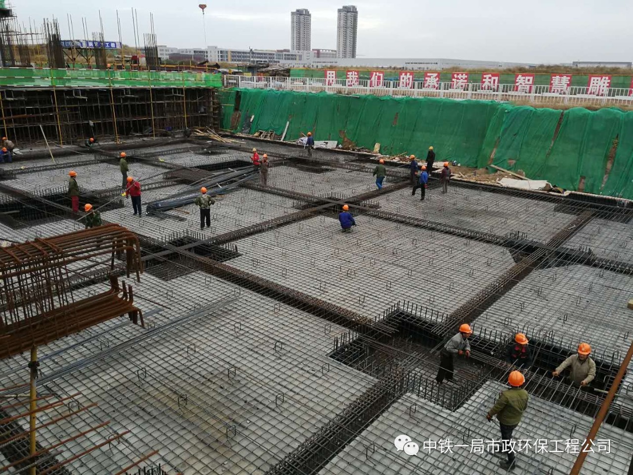 深華快速路土石方工程 構(gòu)筑城市交通大動脈的基石